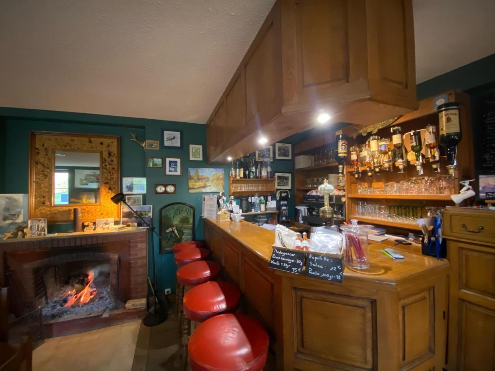 Lodge Hotel De Sommedieue Verdun エクステリア 写真