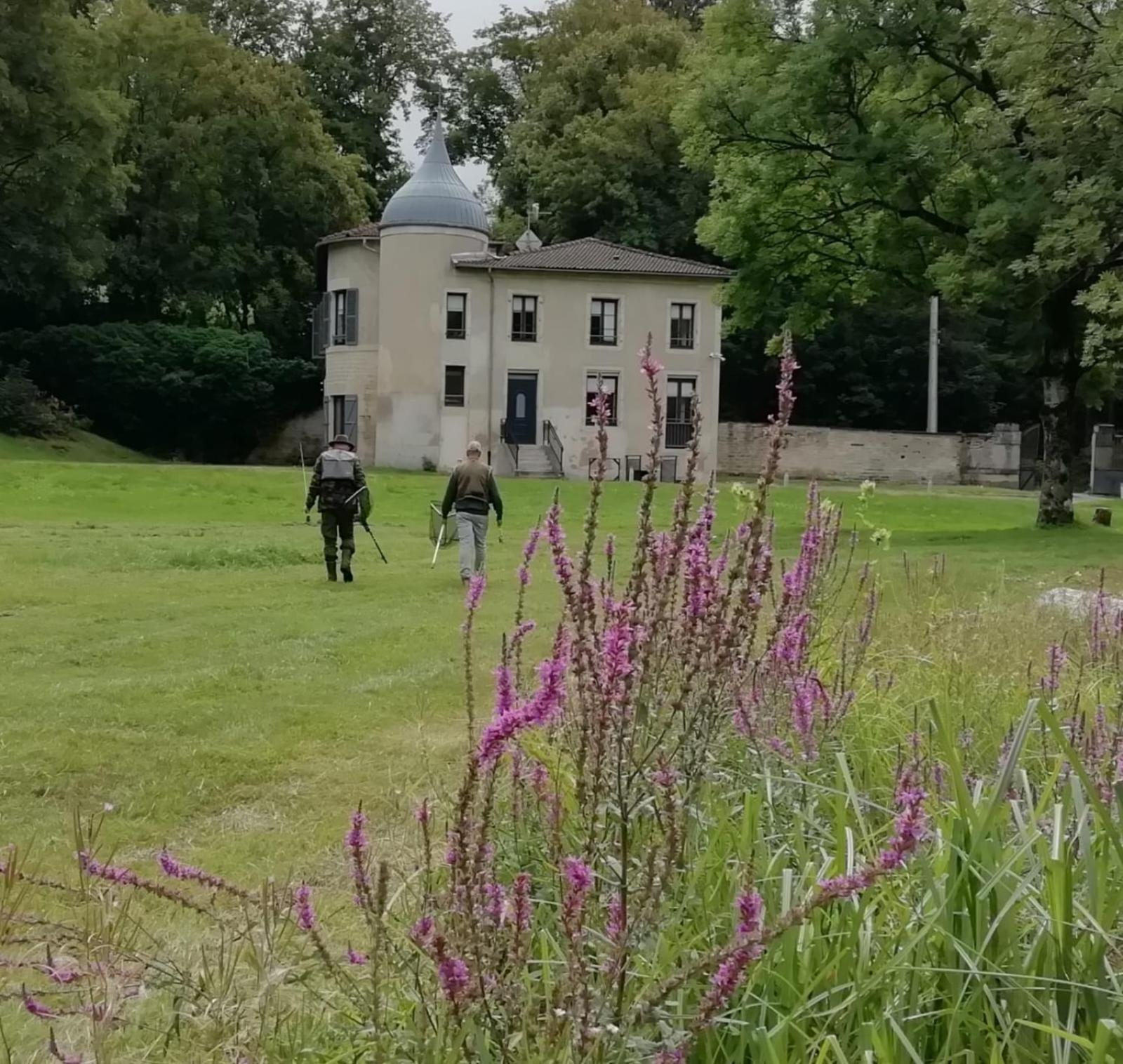 Lodge Hotel De Sommedieue Verdun エクステリア 写真