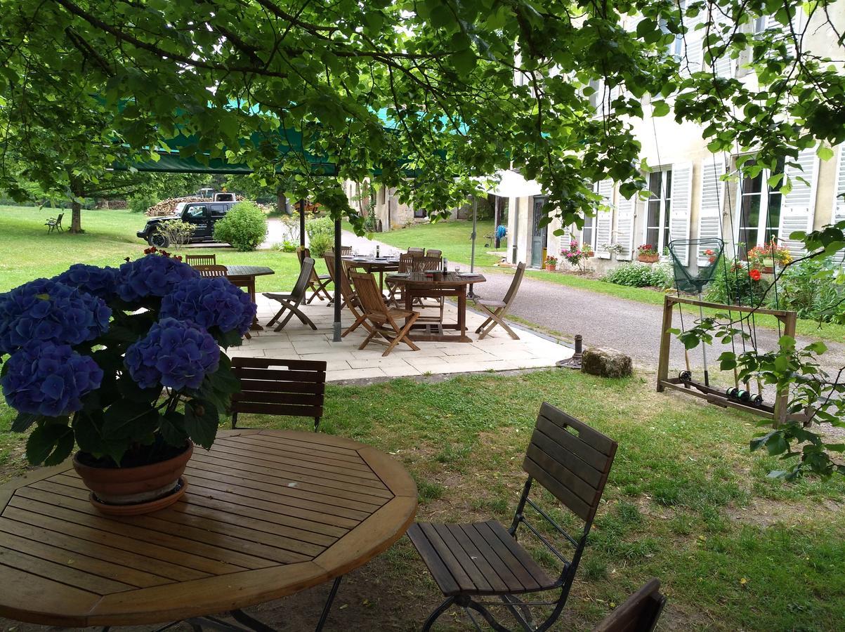 Lodge Hotel De Sommedieue Verdun エクステリア 写真
